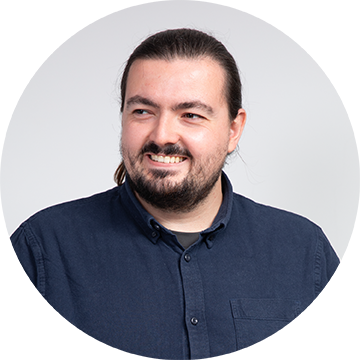 Headshot for Andrew Holloway