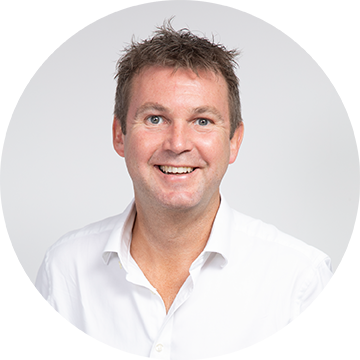 Headshot for Dominic Murdoch