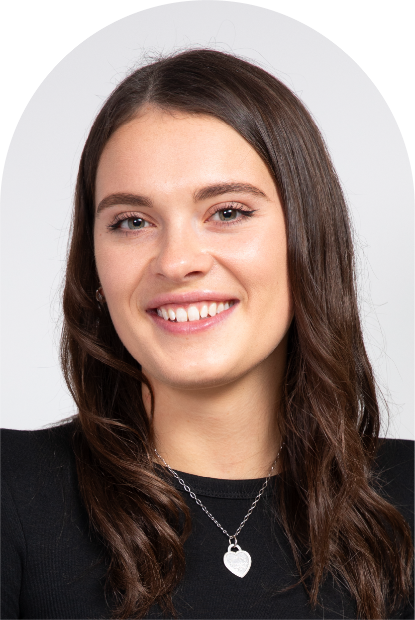 Headshot for Sophie Oliver