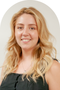 Headshot for Mia Buddle